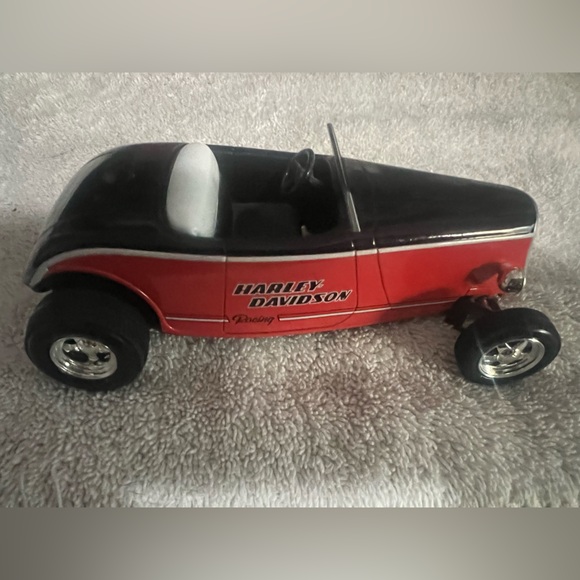 Harley-Davidson Other - Harley-Davidson 1934 Ford Hot Rod Limited Edition Bank